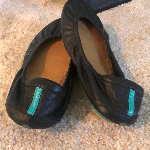 Women’s Tieks size 6 - Picture 2 of 4
